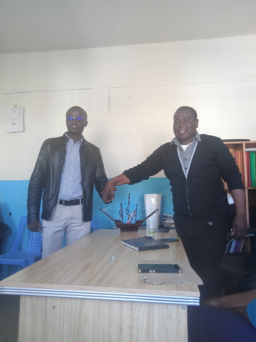 TfpParty's tweet photo. Sg and the chairperson #Tuvuke pamoja https://t.co/tjNdIiXBfk