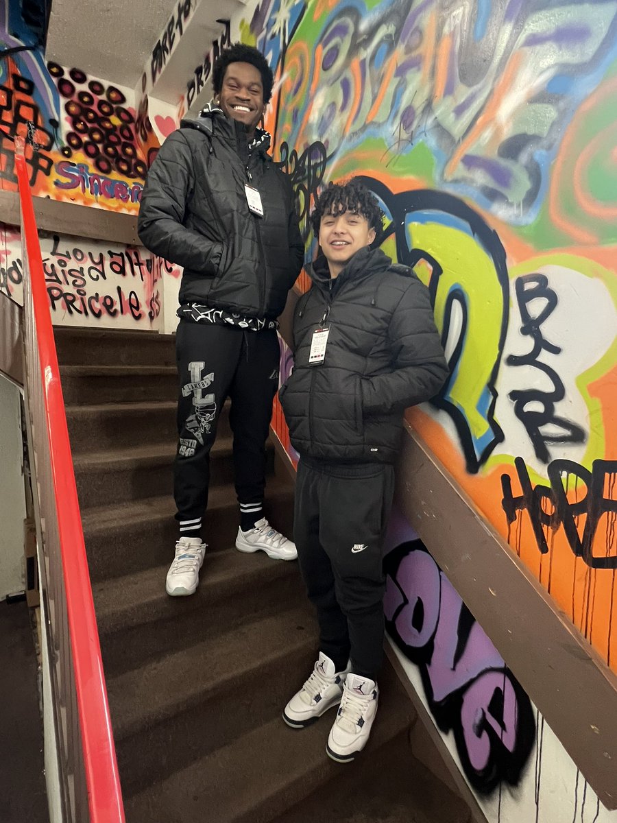 LivingRockHamON's tweet photo. Thank you @KiwanisEast for your continued support and your recent donation of winter coats. #HamOnt #hamontyouth https://t.co/ZHbgoC5aod