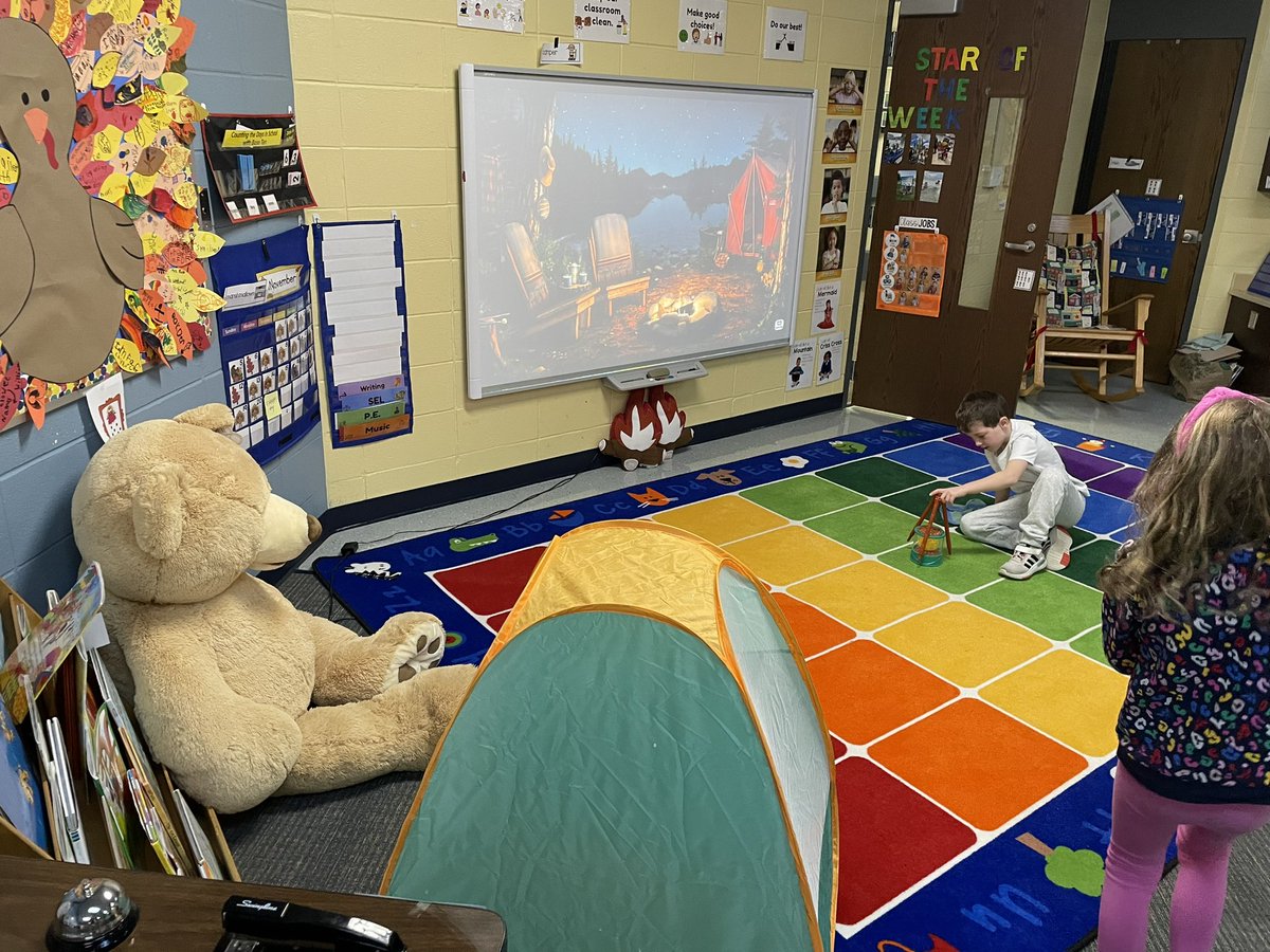 contiveros203's tweet image. Camp day, whole school glow day, AND Thanksgiving break??? Sure, why not! #campontiveros #elevate203 @Maplebrook_203