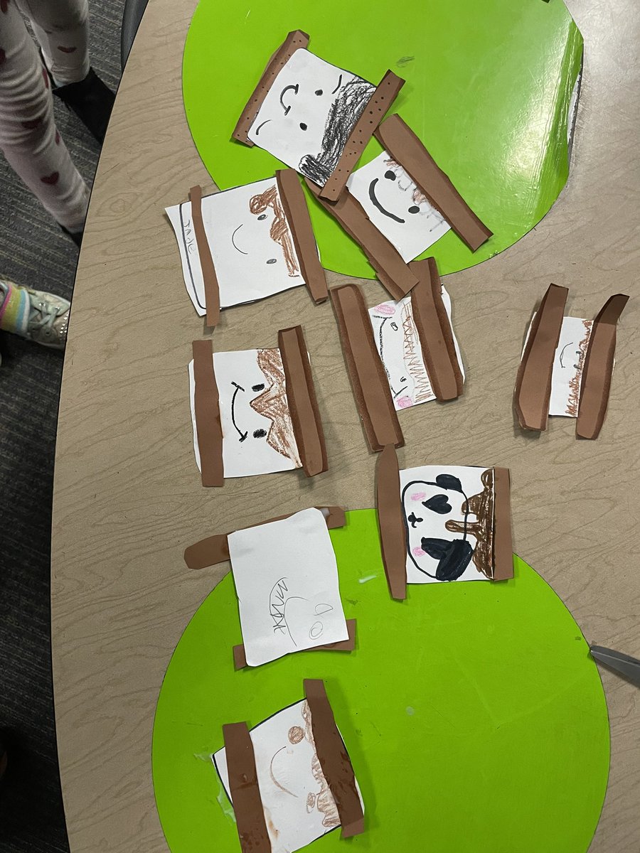 contiveros203's tweet image. Camp day, whole school glow day, AND Thanksgiving break??? Sure, why not! #campontiveros #elevate203 @Maplebrook_203