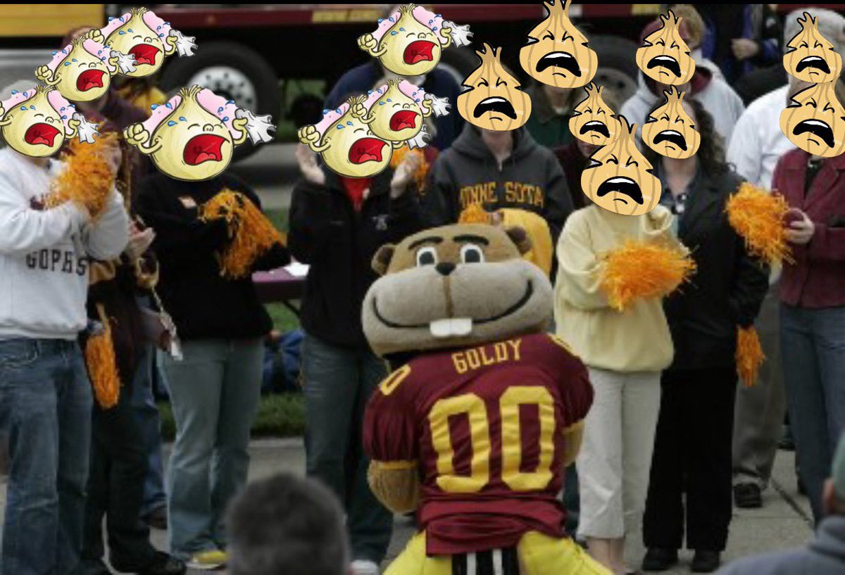 @GoldytheGopher Goldy makes Onions cry #boohoo