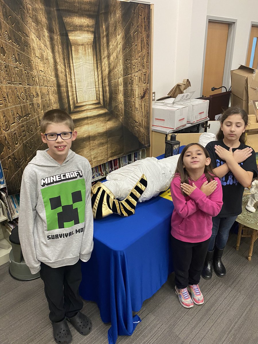MrsEGrade3's tweet photo. Our sixth graders took us on a tour of Egypt today! We loved the creativity and hard work these kiddos put into these projects! #readingelem #thirdgrade https://t.co/DVVevYfQi1