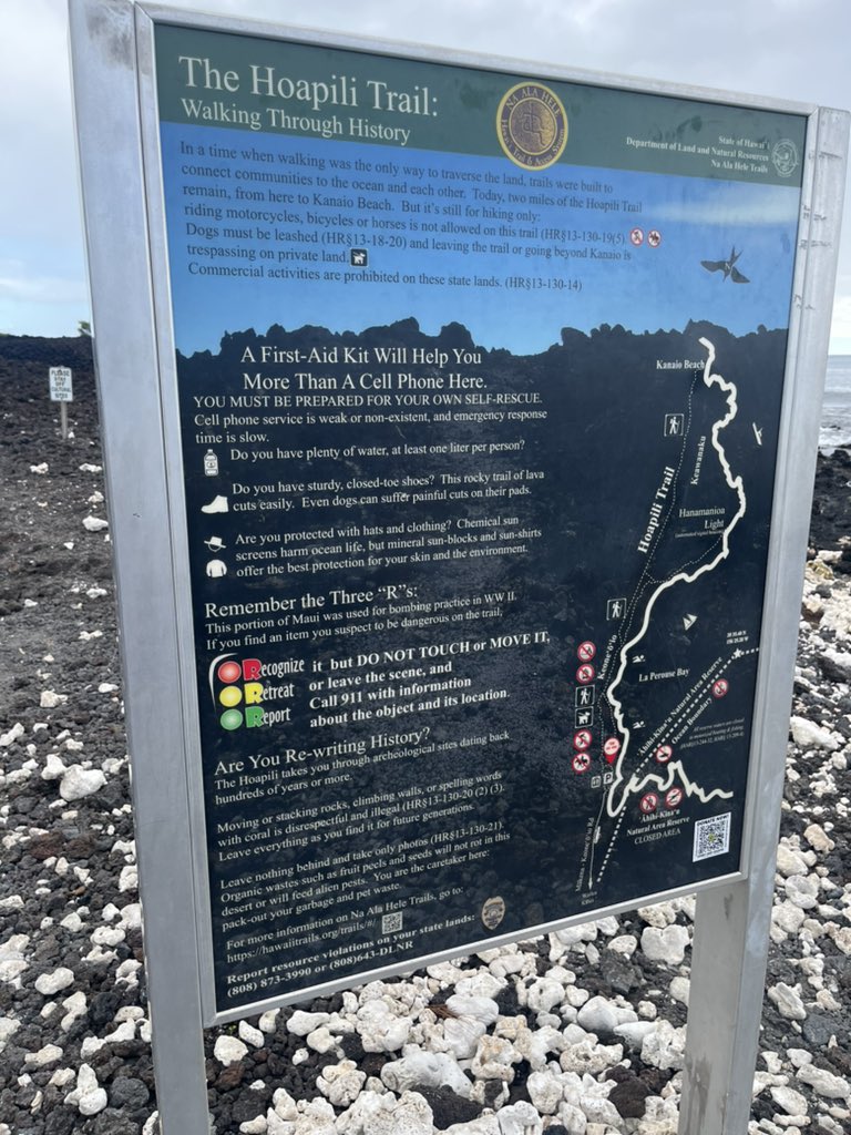 ReiseWorld's tweet photo. Maui, one of the Hawaiian Islands, is home to Haleakalā, a massive shield volcano. 

Its summit crater is renowned for breathtaking sunrises, attracting visitors to witness the stunning spectacle above the clouds. #Maui #Hawaii https://t.co/UXpl6uQ08a