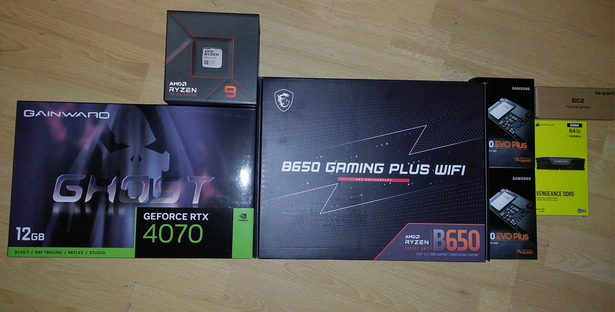 Wenn (fast) alles für den neuen PC da ist und man nicht mit dem Zusammenbau beginnen kann weil der kack CPU-Kühler fehlt 😅