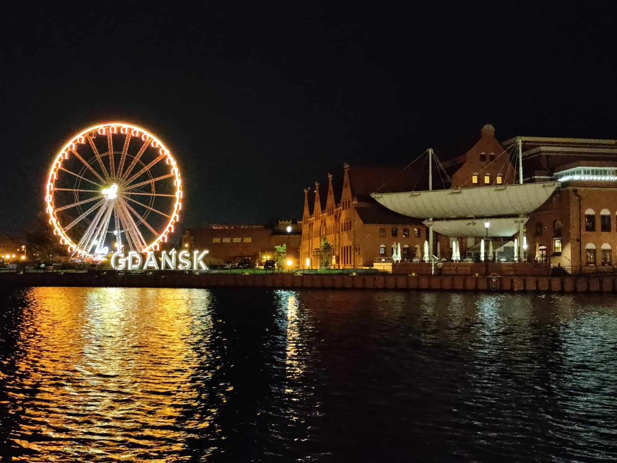 NaociakVGC's tweet image. 🇵🇱 Gdańsk regionals are just a few days away and since I've lived my whole life in this beautiful city, here's a thread of stuff worth knowing! 

Discussing money, transport, venue, sights etc, food and hangout spots

Feel free to share and bookmark 😄