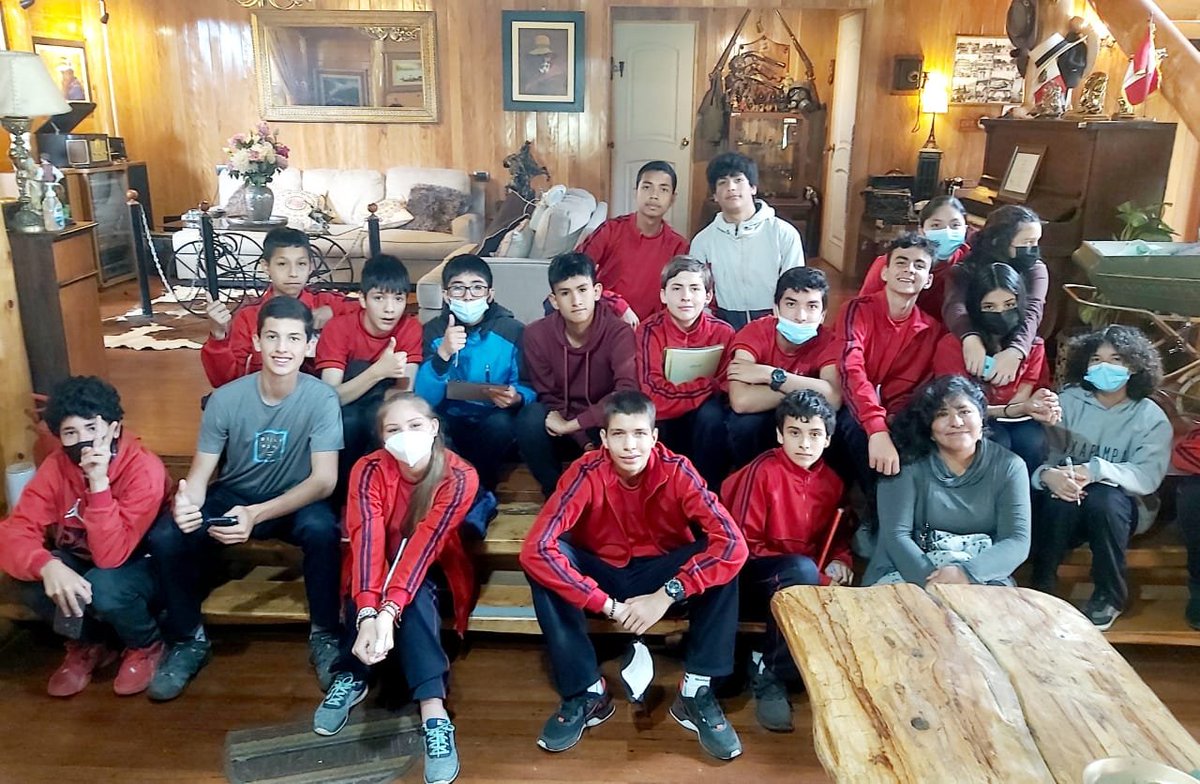 youtu.be/14sExNMuazg?fe…. / EDUCAR PARA VALORAR recibe el agradecimiento de los Colegios de Oxapampa <a href="/AFP_Integra/">AFP Integra</a> <a href="/kunanesahora/">Kunan</a> / Adultos Mayores educando a niños en edad escolar