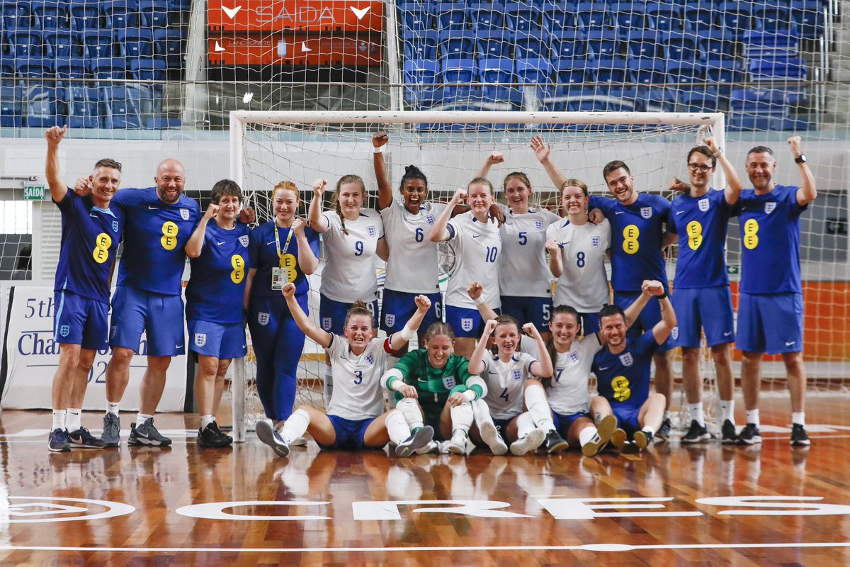 DanEvansSPS's tweet photo. Brilliant few weeks in São Paulo 🇧🇷 with the Deaf Women’s squad at the World Deaf Futsal Championships. A great learning experience working with the squad and staff team! Great to play at incredible venues in the home of futsal 🥉💪🦁 https://t.co/idtnkZ5yCL