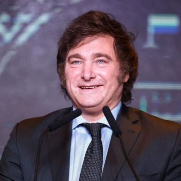 peladodelatv's tweet photo. Algunas de las empresas que planean volver a Argentina, luego de que Javier Milei asuma la presidencia son: 

- Amazon
- eBay
- Walmart
- Falabella
- Hasbro

Comienza el crecimiento de Argentina 🇦🇷

¿Apoyas esta excelente noticia? 👇 https://t.co/RcDAfgUBMY