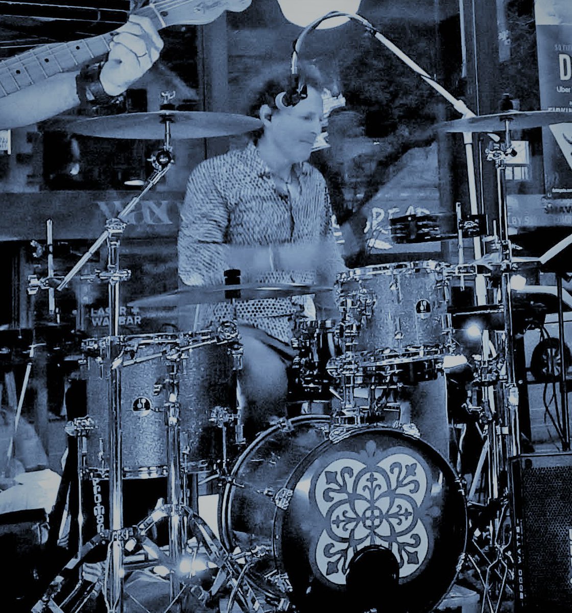 RockExpressBand's tweet photo. Always a great time playing The Swan: A Firkin Pub in Toronto!

Thanks to everyone for coming out and partying with us!

✌🏼♥️🤘🏻

-RX https://t.co/68rVNJFnav