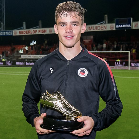 ProExcelsior's tweet photo. Dit is niet zomaar een trofee… Drie voormalig Pro Excelsior spelers van het jaar op het veld bij Oranje deze interlandperiode! 🤩

🟠🔴⚫️ #NEDIRL #GIBNED https://t.co/0uSNVL1QGS