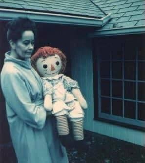 fasc1nate's tweet photo. Paranormal investigator Lorraine Warren holds the original Annabelle doll, a "possessed" Raggedy Ann that began terrorizing her owner in 1970.

Allegedly, Annabelle would change positions during the night while her owner slept and start popping up in different rooms throughout the apartment, all on her own.

One day, a friend was taking a nap in the apartment, and, when he woke up, Annabelle was staring at him and he had the feeling he was being strangled before noticing claw marks down his torso.