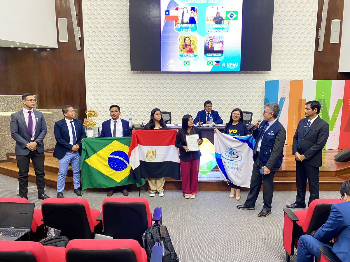 Informe de la <a href="/UPeUOficial/">Universidad Peruana Unión</a> muestra las actividades e iniciativas para fortalecer la misión interna y externa de la institución. Este año, enviaron 53 voluntarios al mundo ✈️🌍 a través del #SVA, entre estudiantes y colaboradores, y en 2024, se enviarán 60. #ConcilioAnualUPN 🇵🇪