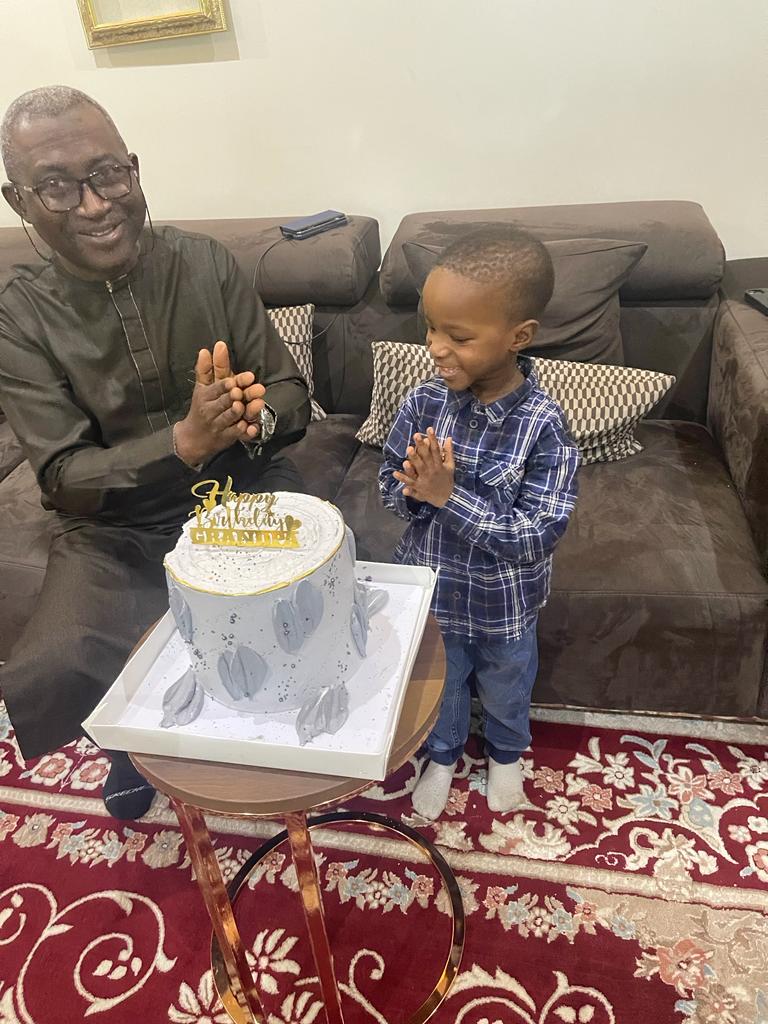 babandedemb's tweet image. Today I am 60 years old, but there is no celebration because we are mourning. The grandchildren, represented by Ayan, presented a cake to me. as a token of love.  My sincere appreciation to all of u who sent birthday wishes.