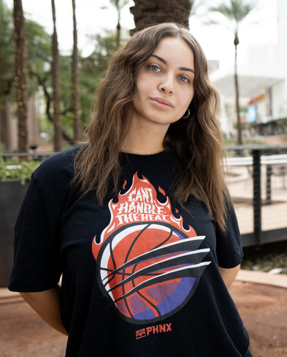 Time is RUNNING OUT to stock up on our Phoenix Mercury gear! Our Can't Handle the Heat tee is on sale NOW! Grab one for yourself or to wrap up for gifts! 🎁 𝐒𝐇𝐎𝐏 | phnxlocker.com/collections/ba…