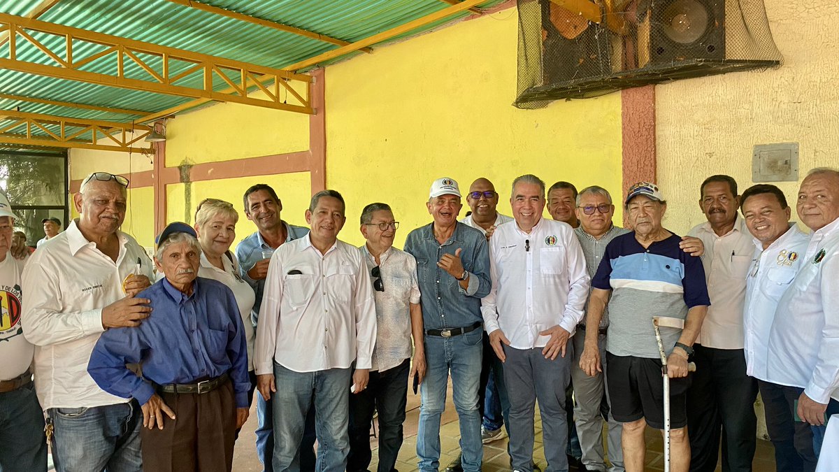 Luisemartinezh's tweet photo. #Guanare, #Portuguesa 📍

En nuestra gira por Venezuela hemos pregonado sin cesar que el referéndum del #3D no es de Gobierno ni de oposición, es de #Venezuela. 🇻🇪

Seguimos entusiasmando a los venezolanos a votar SI por nuestro territorio.
#UnidosPorElEsequibo
#21Nov https://t.co/mQ5HuDECsv