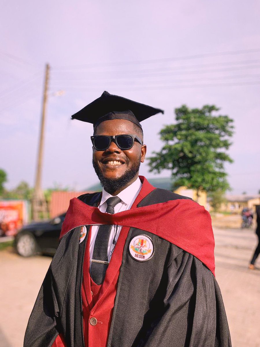 MrEbison's tweet photo. Inducted into @MedLabNigeria as Medical Laboratory Scientist.
#Emekamustshine
#Amlsn
#boe https://t.co/nZTBX2fMJO