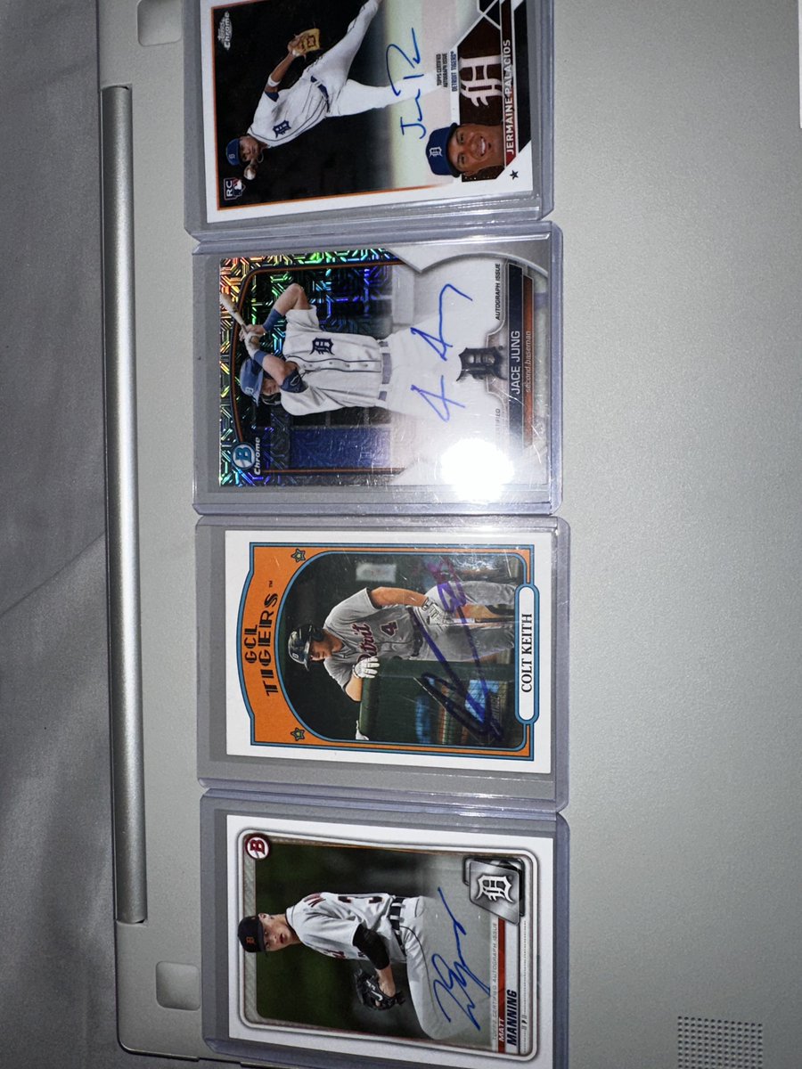 lanedetroit's tweet photo. Here to have some fun! There will be TWO WINNERS! A brand new cade jersey, or Manning, Jace, Colt and Palacios autos! All you have to do is RETWEET this post and FOLLOW the page! 
If this gets over 650 RTs, I’ll add in a brand new tigers jersey of your choice! #DETROIT😤😤😤FREE https://t.co/WFURotu8DT