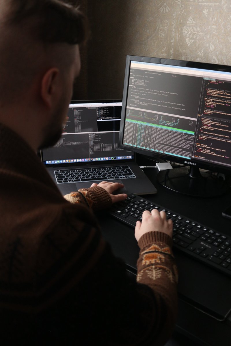 Benefido's tweet photo. Books Mirror..Learn Then Remove The 'L'   https://t.co/BoALTHwOiL… 🔥📷
📷#makemoneyonline #makemoney #easymoney #Photoshop #editing #onlinemoney #webdevelopment #webdeveloper #Laravel #phpcon_odawara https://t.co/aiJ6OD4Cyk
