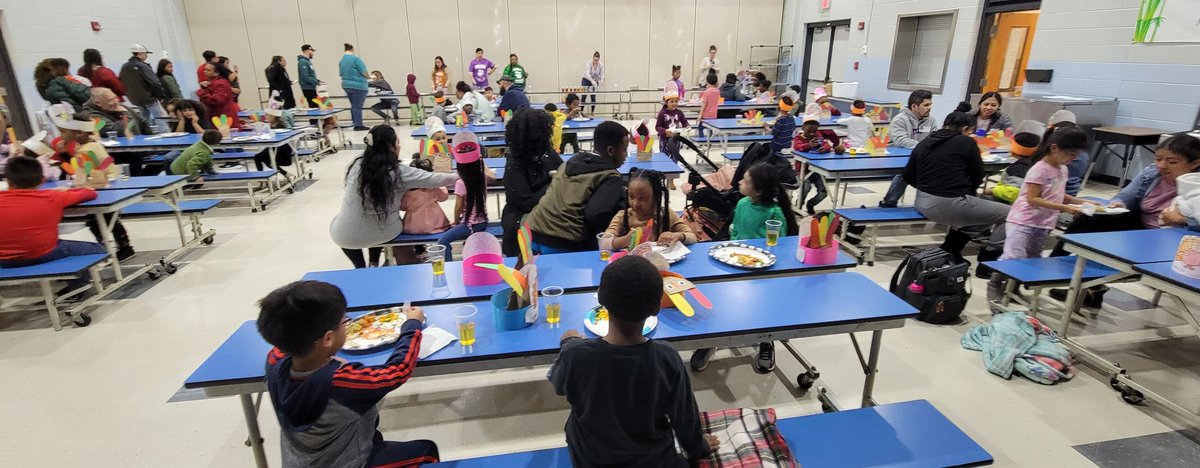 LPESKTEAM's tweet photo. We had a great time at our annual Kindergarten Thanksgiving Feast! Thank you to all the families that attended. Have a great Thanksgiving Break. https://t.co/aO4ggtkzCb