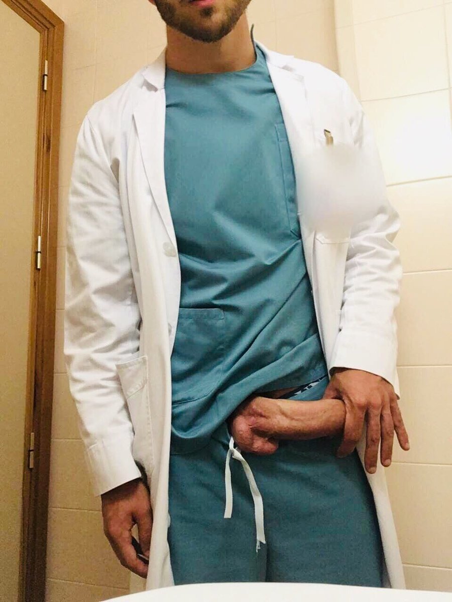 I’m convinced I have the biggest cock at my hospital