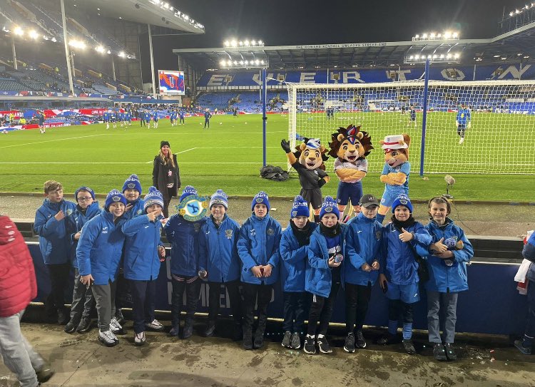 maghullfc_white tweet picture