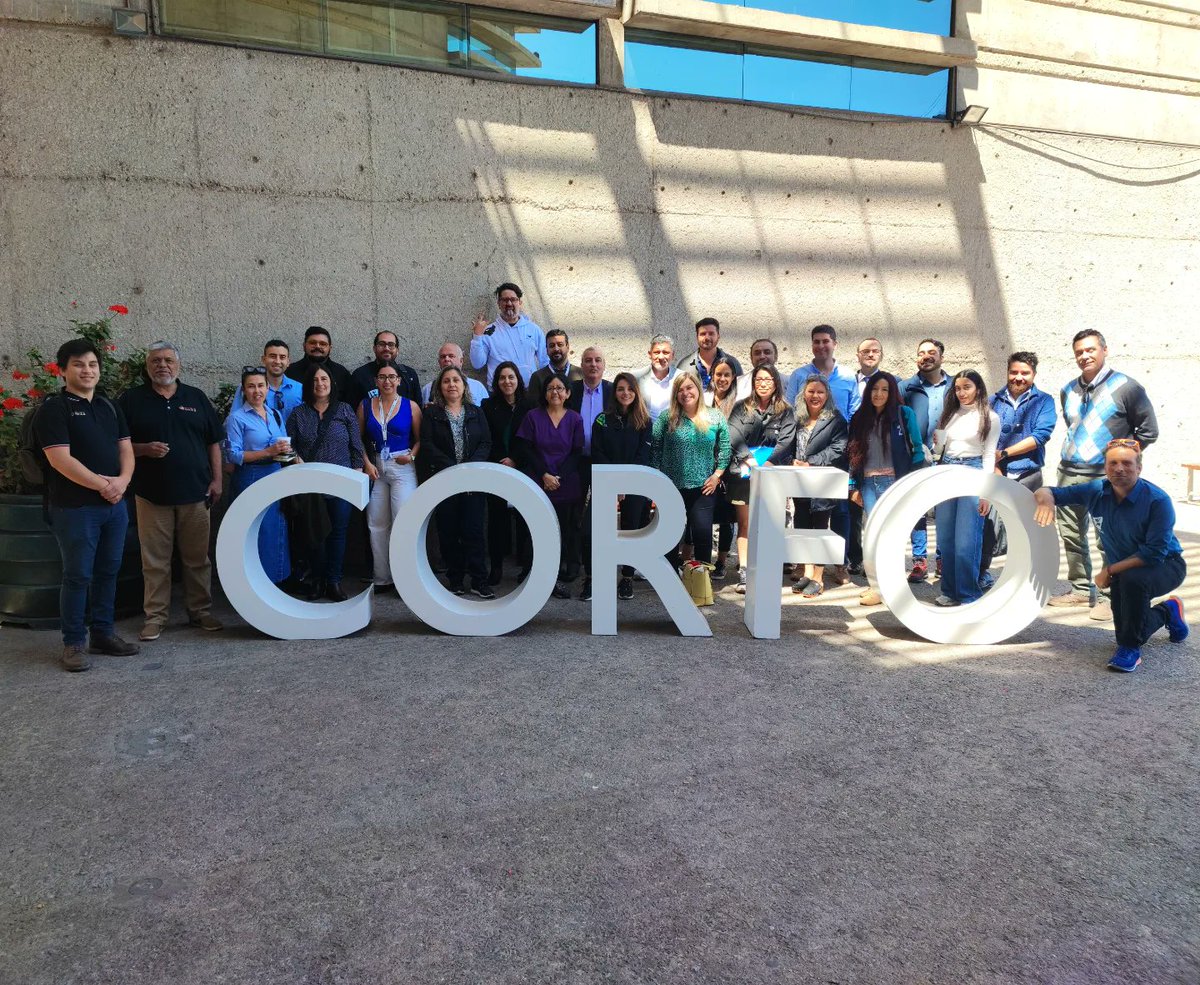 CorfoAntofa's tweet photo. Vivimos #CorfoConecta, donde aprendimos sobre sostenibilidad y acción climática. Actividad enmarcada en la Semana del Emprendimiento y la Innovación🚀
Agradecemos a @CeducUCN y @fminorte por el espacio, y Low Carbon Business Action y @VerdicalCL por sus presentaciones y taller. https://t.co/h5uEoNgYvC