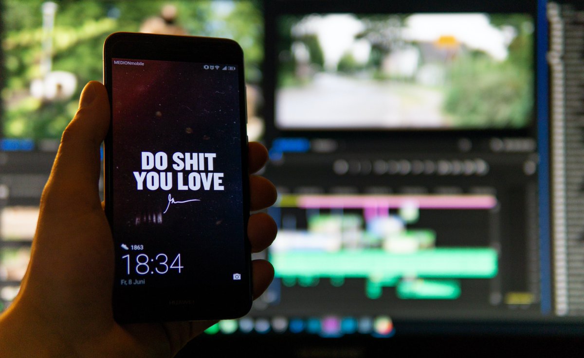 Benefido's tweet photo. Enjoy The Latest Adobe 2023 Products   https://t.co/nhtgWUe5wV 🔥📷

#adobeillustrator #adobephotoshop #adobeforfree #freeadobe #adobepremierepro #adobefresco #freelancer #freelancing #videoediting #editing #editingskills #designinspiration #design #graphicdesign #Graphics https://t.co/BW6tUgvegX