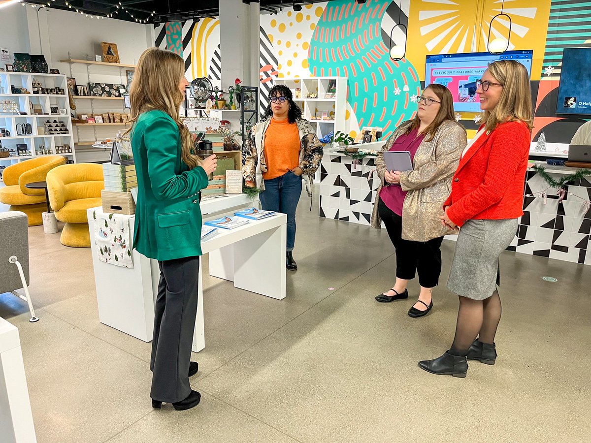 RepScholten's tweet photo. #SmallBusinessSaturday is just around the corner. I had so much fun this morning at the Arts Marketplace highlighting local small businesses and why it's so important to shop small.

With so many great options across West Michigan – the choice to shop small is an easy one. https://t.co/AR6rgE27zS