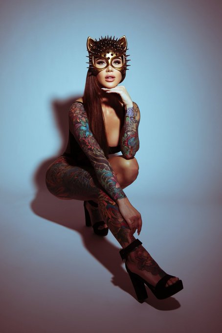 Meow https://t.co/xPe9sQUuNR https://t.co/gbksIlJ7Z1