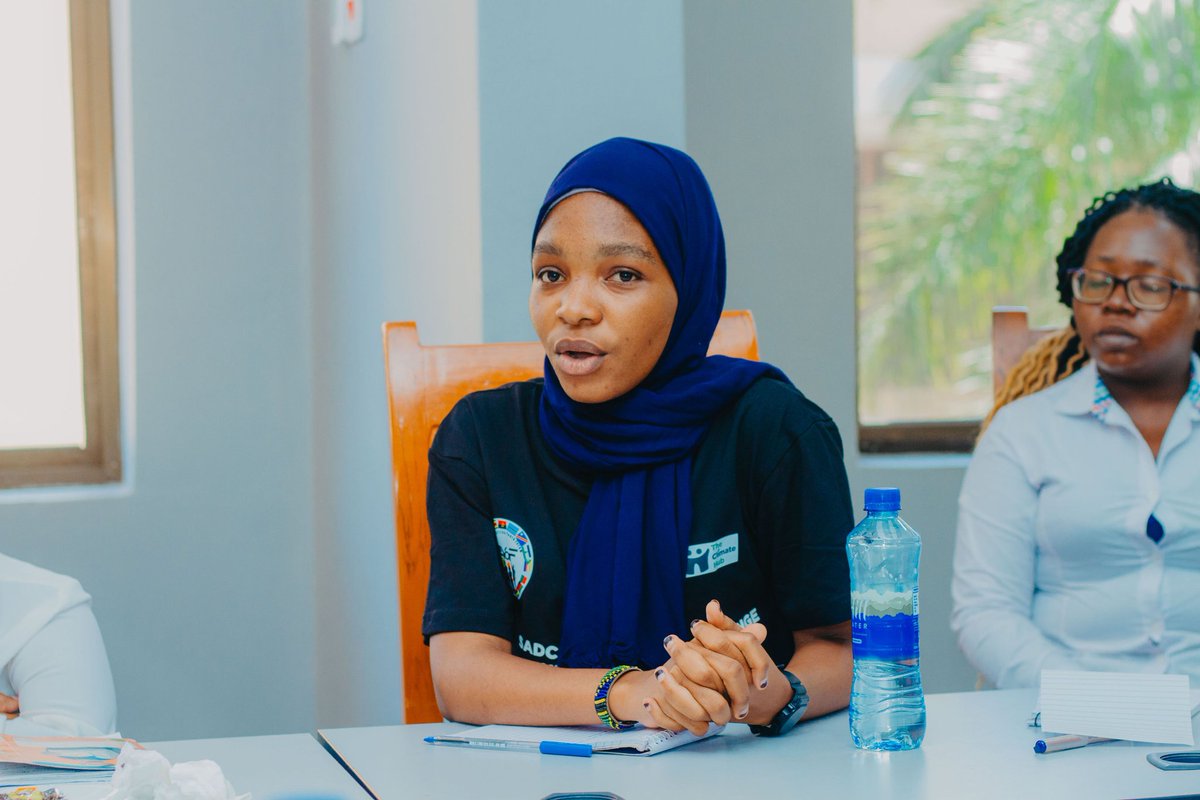 IsackNyaimaga's tweet photo. Who will be there to Negotiate if These Young minds're not given chances to attend @COP28_UAE 
It's time to ensure we've number of Young people participating in #COP28 &amp; Take action during Negotiation 
@SAYoF_SADC trains Youths in various countries &amp; equip with Negotiation skills https://t.co/R7mWMigZU1