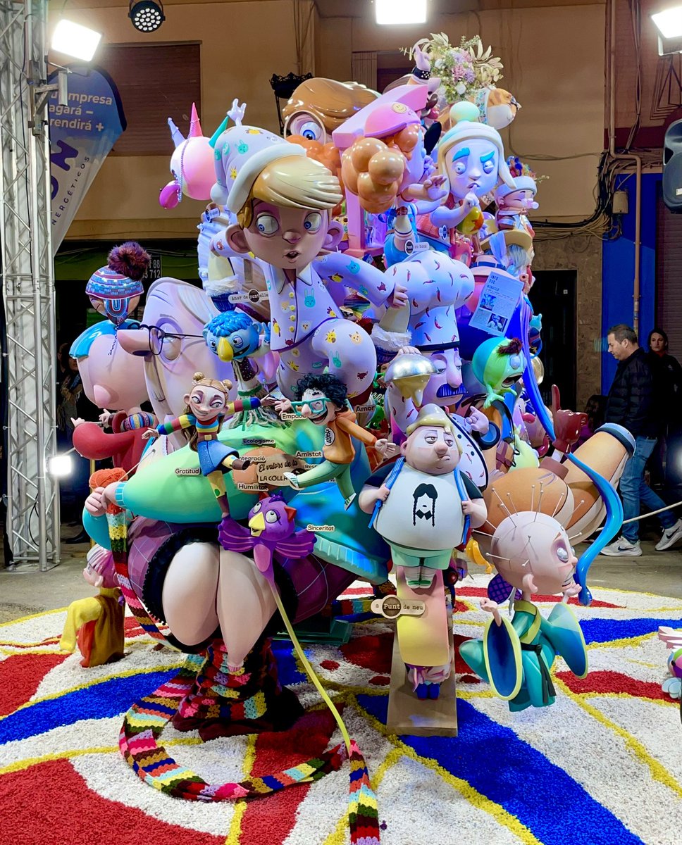 polvorafallera's tweet photo. “...I punt” de @djmarioperez diseño Paco Camallonga para @duquedegaeta 2º premio sección especial infantil #fallas2023 #Falles2023 #Fallas23 #Falles23 #Valencia #Fallas #Falles https://t.co/UNxs8msWsr
