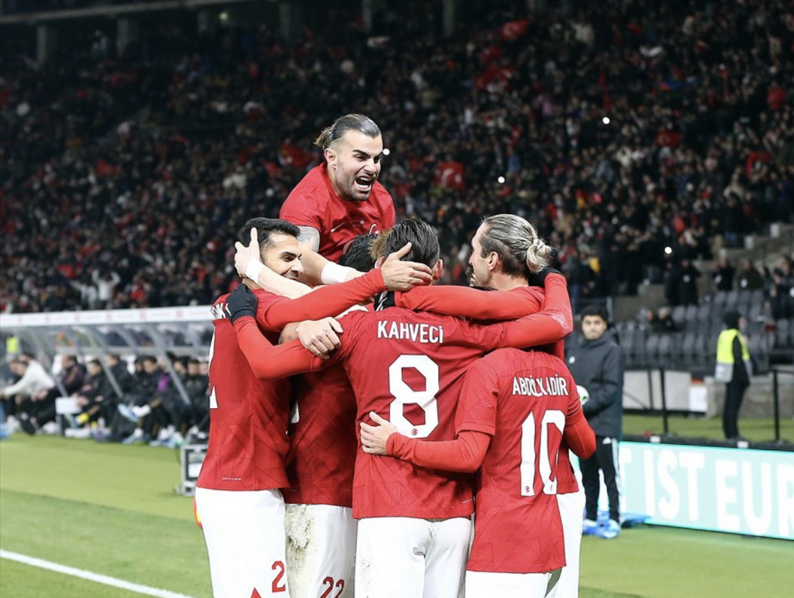 🇹🇷2024 Avrupa Şampiyonasına grup lideri olarak katılma başarısını gösteren A Milli Takımımızı kutlar, şampiyonada başarılar dilerim…🏆
#Euro2024
