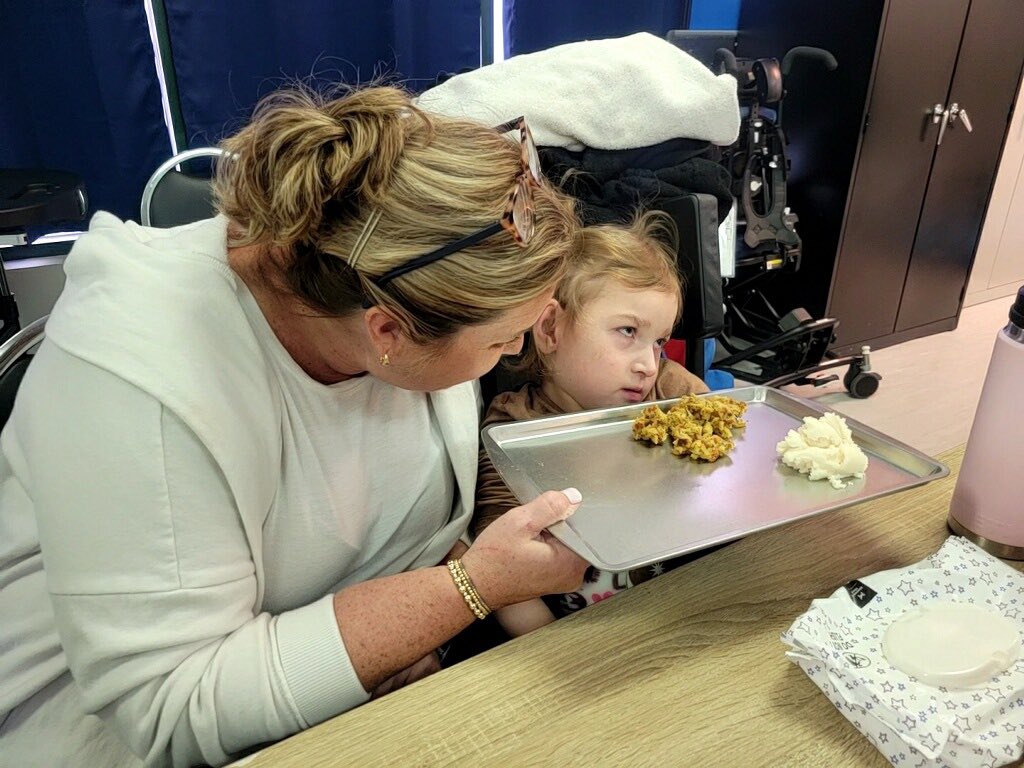 REACHCenterWSD's tweet photo. We had so much fun at Friendsgiving today. #WeAreWentzville https://t.co/UWEmRxLkxS