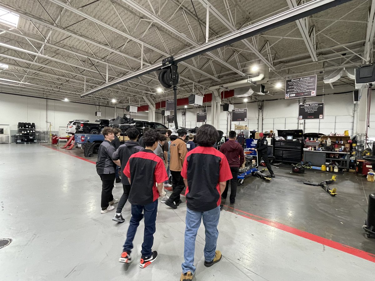 mark.williams@cfisd. tweet media