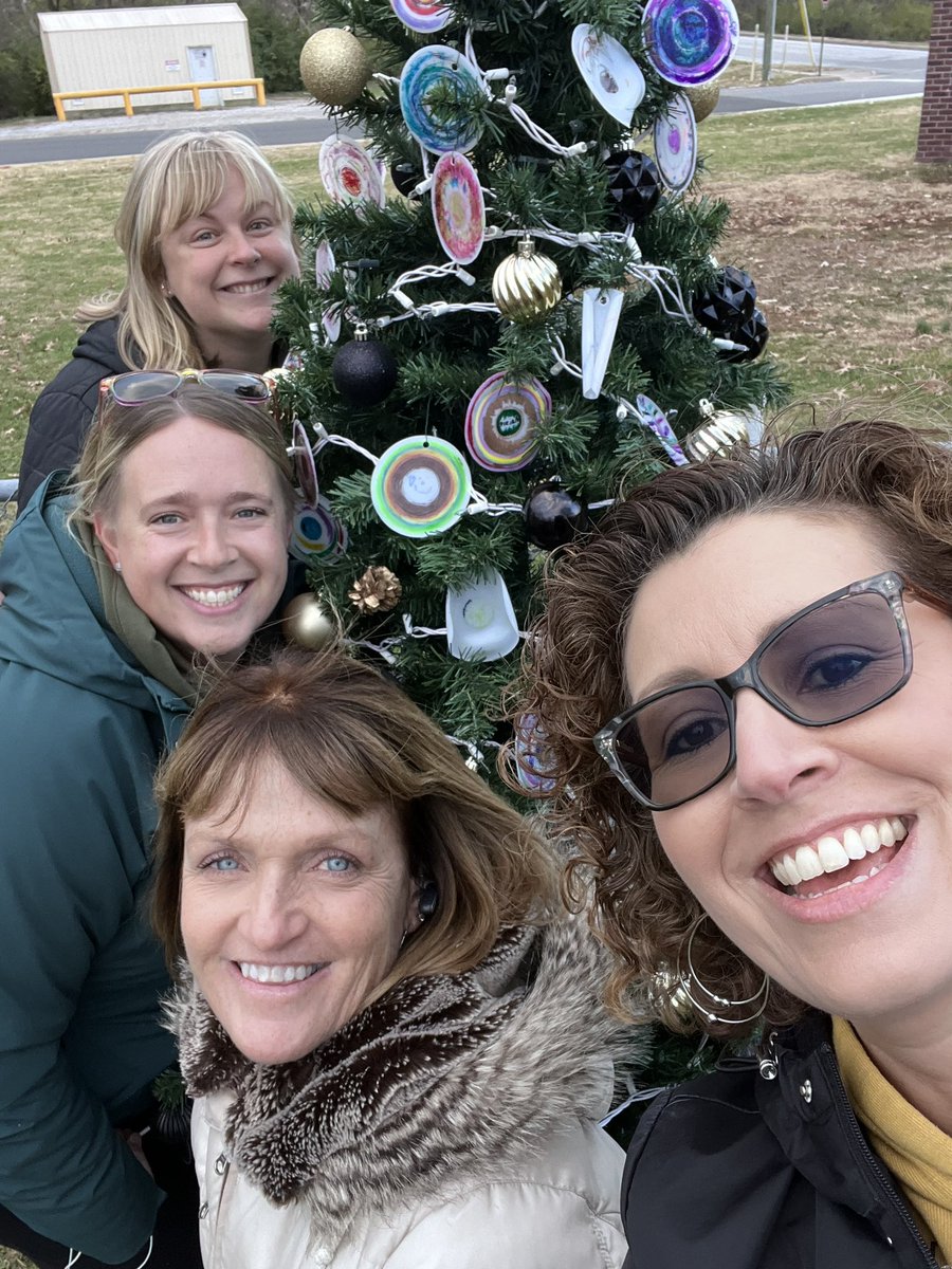 MsMaritaThomas1's tweet image. Best set up crew!!! #fecc #coolkids