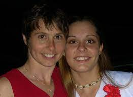 resilient333's tweet photo. And suffering...'suddenly'😪💔
*Erica Lafferty-38 yrs
*Daughter of Principal who died at 'Sandy Hook', now 'fighting for her own life'.
*Nov 2023
*...diagnosed with Cancer in the Brain and has spread to her Gastrointestinal Tract.
*Pray for recovery🙏

https://t.co/Cq2TKfwwy5 https://t.co/tQBIfFFEay
