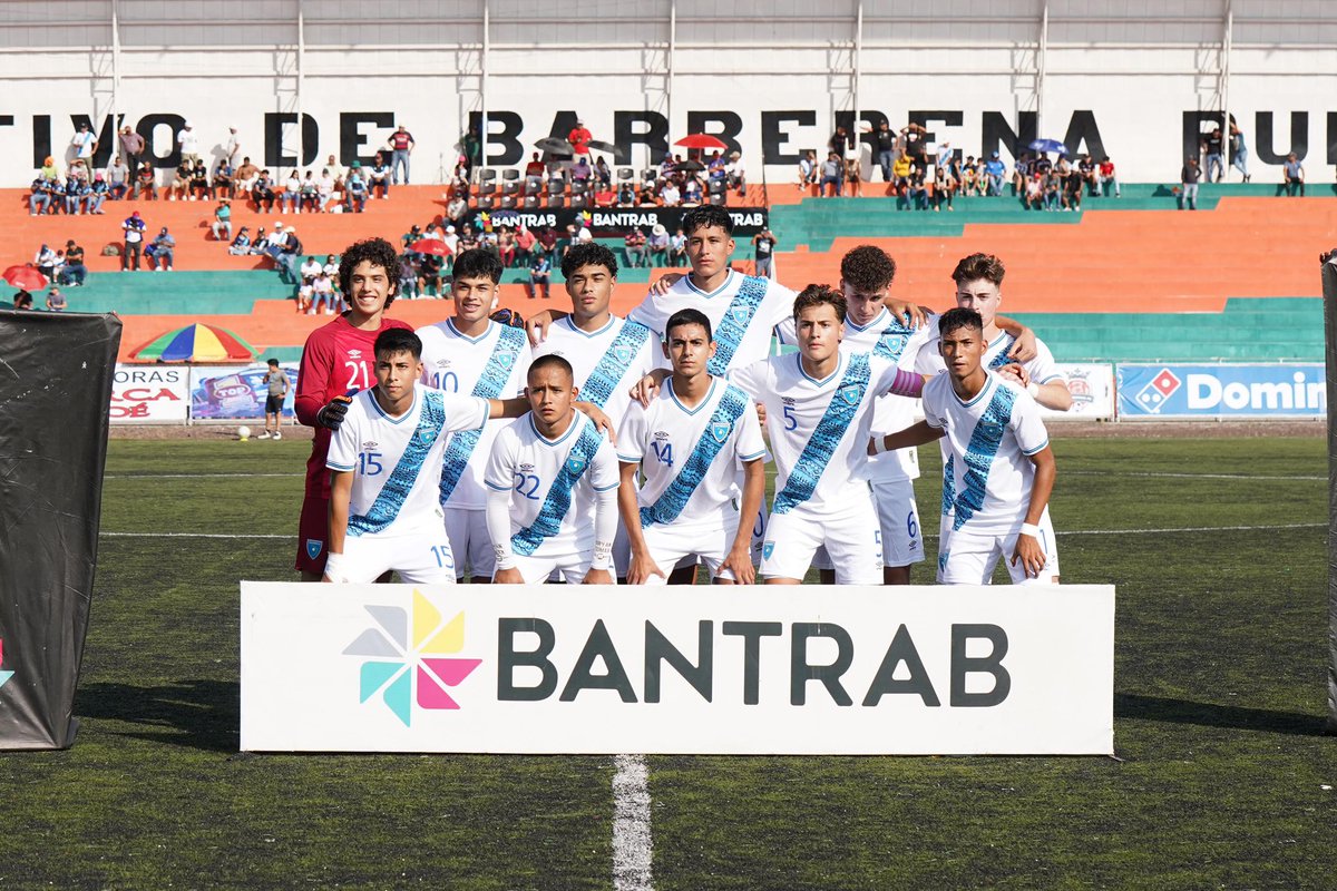 EdwinFajardoFH's tweet image. #VamosGuate | LA SELE SUB20 DE FÚTBOL DE #Guatemala ESTÁ EN PUERTO SEGURO ANTE LOS NICAS

¡Arranca el segundo tiempo en el Complejo Rubelio Recinos de #Barberena! 

#Guatemala 3-0 #Nicaragua 

Con doblete de Matt Evans y otro tanto de Daniel Méndez, Guate doblega 3-0 a Nicaragua!