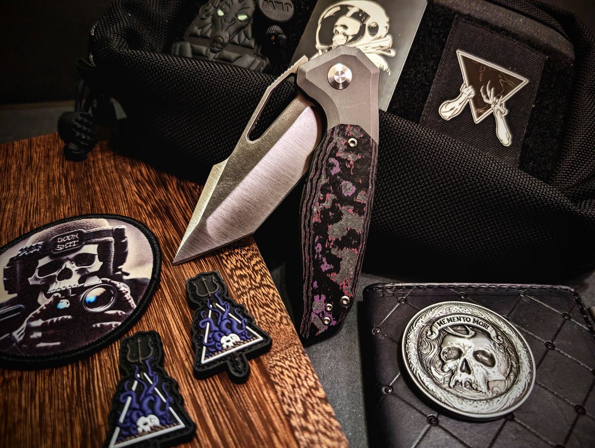ManganasSteel's tweet photo. Do good and good will come to you.
.
.
.
#knifefanatics #grailknife #knivesofig #edcknife #bladeporn #photography #photooftheday #creative #flatlay #flatlaystyle #flatlayphotography  #everydaycarrycommunity #everydaycarry #edccommunity #edc #edccarry #pocketdump #manganassteel https://t.co/xNRUAJbuqW