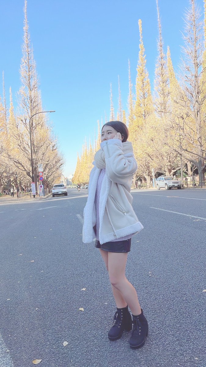 rainbow__0126's tweet photo. 今日は紅葉見に来たよ🍁

 #紅葉  #紅葉スポット  #モデル  #model  #インフルエンサー  #カメラマンさんと繋がりたい https://t.co/sjaWXxqLrw