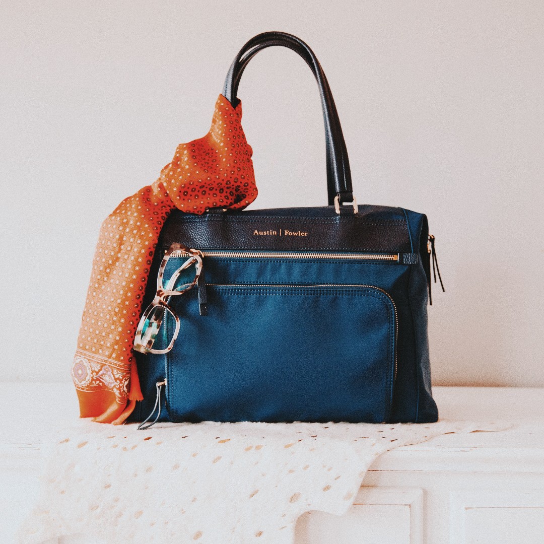 AustinandFowler's tweet photo. Endless uses for the polished Briggs bag:

✔️ Classy work bag
✔️ Chic diaper bag
✔️ Organized travel bag
✔️ Stunning gym bag
✔️ Upscale pool bag
✔️ Beautiful overnight bag

Grab yours now and save 25% off with CODE THANKFUL25

Shop NOW ---> https://t.co/WUUl3SwwL2 https://t.co/PpOw8fU8Yw