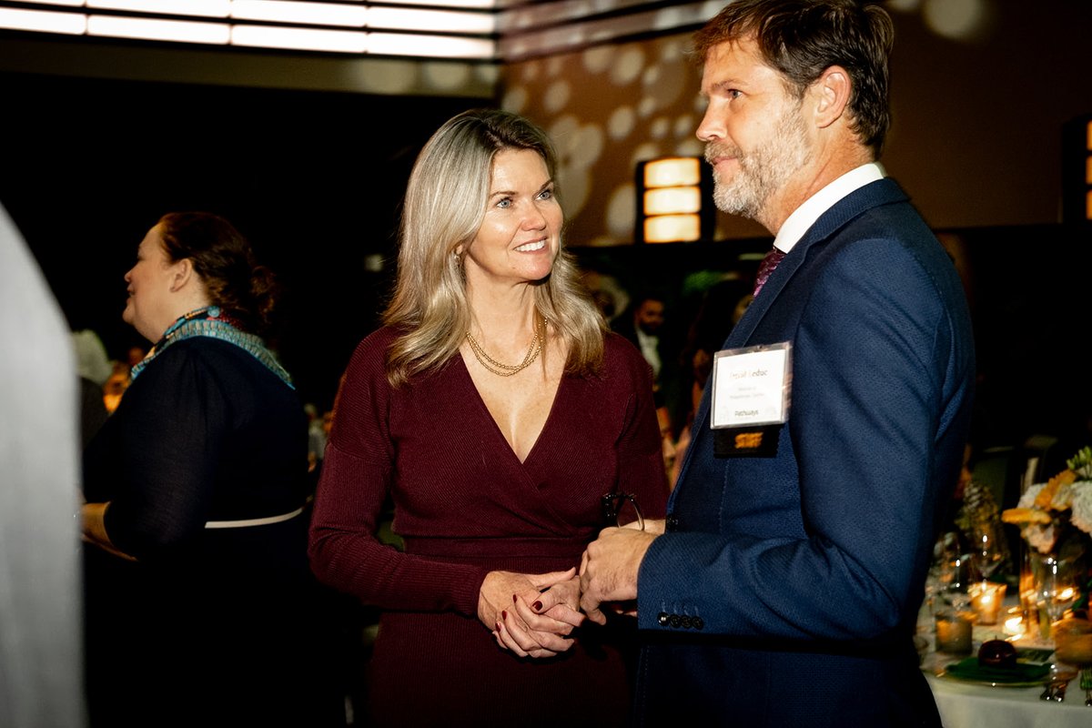 PathwaysCanada's tweet photo. We were thrilled to bring our community of supporters together for a wonderful night at #GradBall2023

Thanks to the generosity of our donors, Pathways has been able to continue to provide the range of support and resources each student needs to graduate. https://t.co/4yx2HJH9il