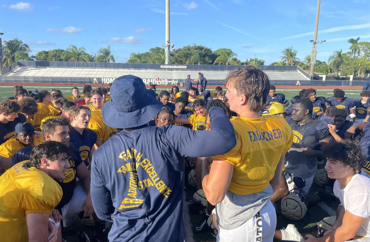 Aquinas Football tweet media