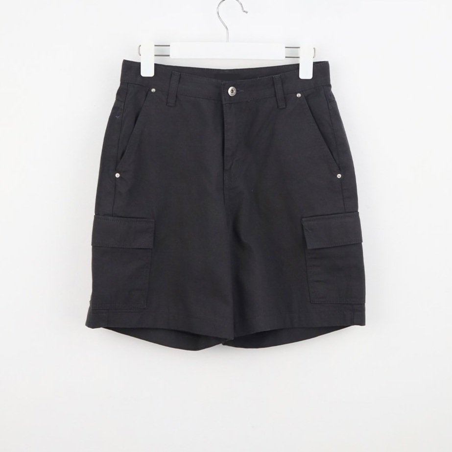 deedeegores's tweet photo. I wish I had this style man this fit rocks, I'm so annoyed about my whole appearance :[
Also realized these do tell a lot of stuff about myself ifjdhfjh I swear I just don't count cals Idk how much I actually eat https://t.co/SfgeHGUaqp