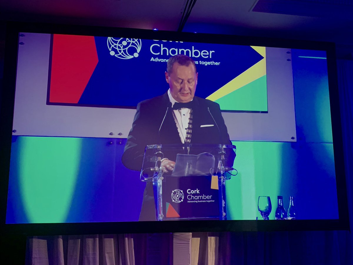 President @CorkChamber @RonanMMurray addresses the audience, “That we, might be remembered as the generation of politicians, business leaders and citizens that further positively altered the economic course of our country. The generation of change makers.” #CCDD23 @EY_Ireland