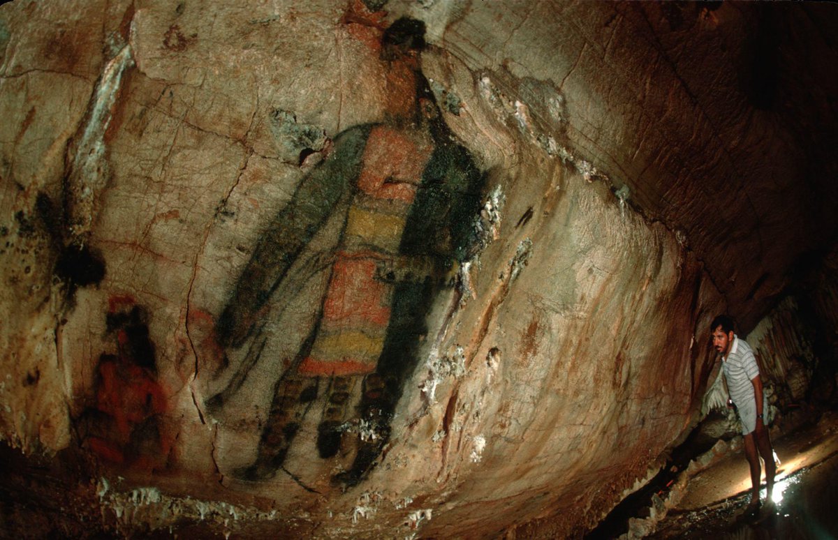 panda_profesor's tweet photo. Numerosas cuevas del estado de #Guerrero fueron decoradas por los antiguos #olmecas. Oxtotitlán y Juxtlahuaca son dos ejemplos increíbles. Fueron pintadas hace unos 2500 años con diversos colores poco comunes, lo que las hace increíbles.
#arqueologia https://t.co/F9DLtjQEvc