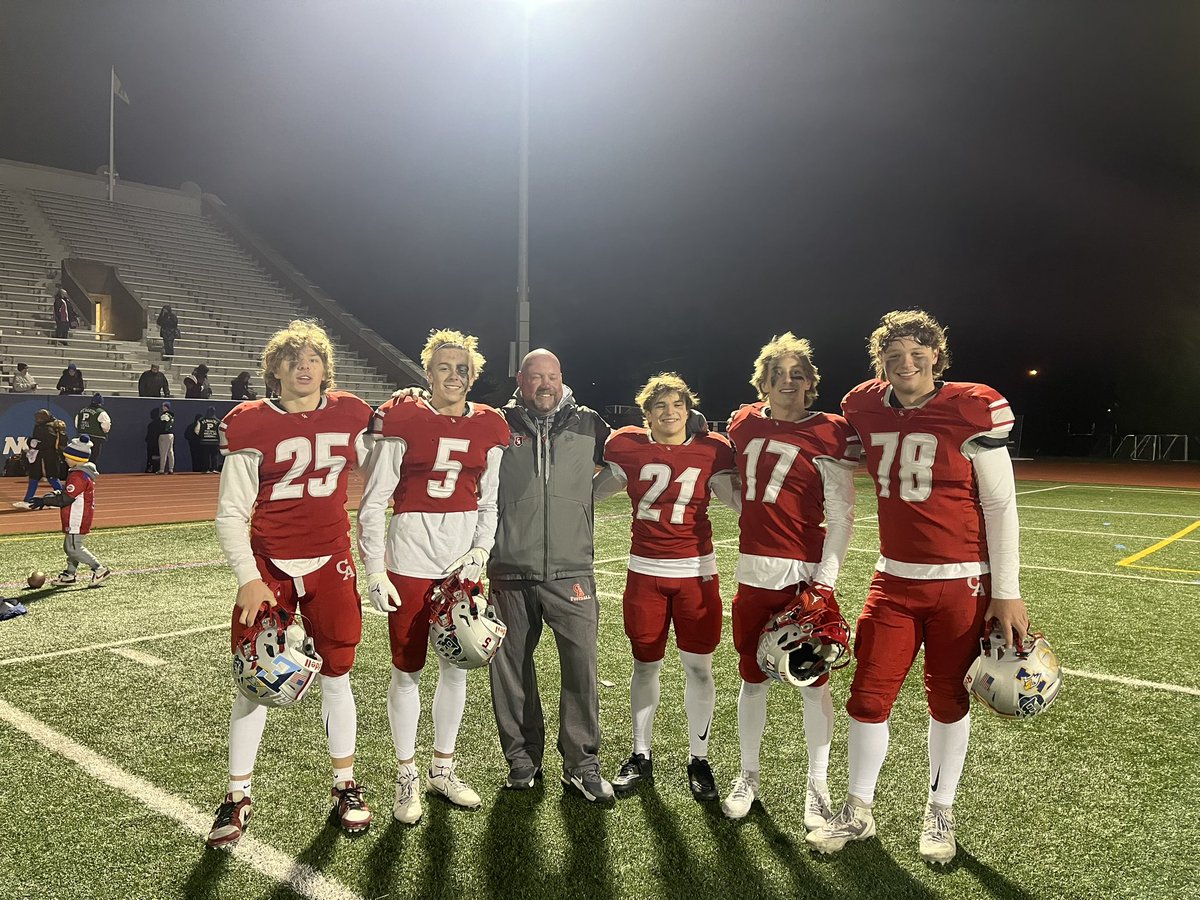 DavidNieman19's tweet photo. Had the pleasure to Coach in the Eddie Meath All-Star game last night.  Saw the careers of 3 of my good friends end and 5 of my guys from CA. Congrats! @CoachMolinich @GatesChiliFB  and Scott!  Love all of you. https://t.co/IUYsWKMtOJ