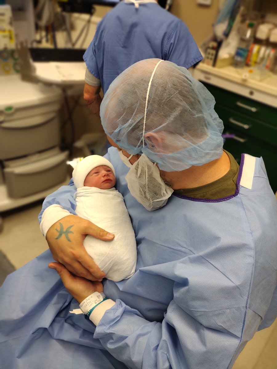 Oliver Jacee was born at 3:31pm. I am on cloud 9 right now. #HappyDaddy