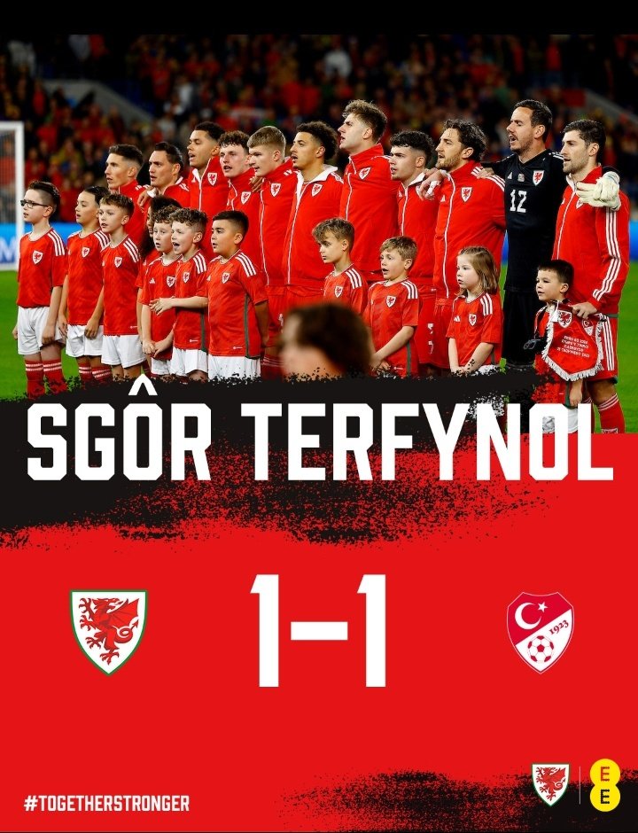 WezTucker's tweet photo. @GarethBrookman @abdo_elis @bluebirdchapo @berts_back @hillbillys22 @Tyranbrookman08 
Check out the best mascot ever. What a guy 🙌🏼🙌🏼🙌🏼⚽️ https://t.co/q4KBSN1wx3