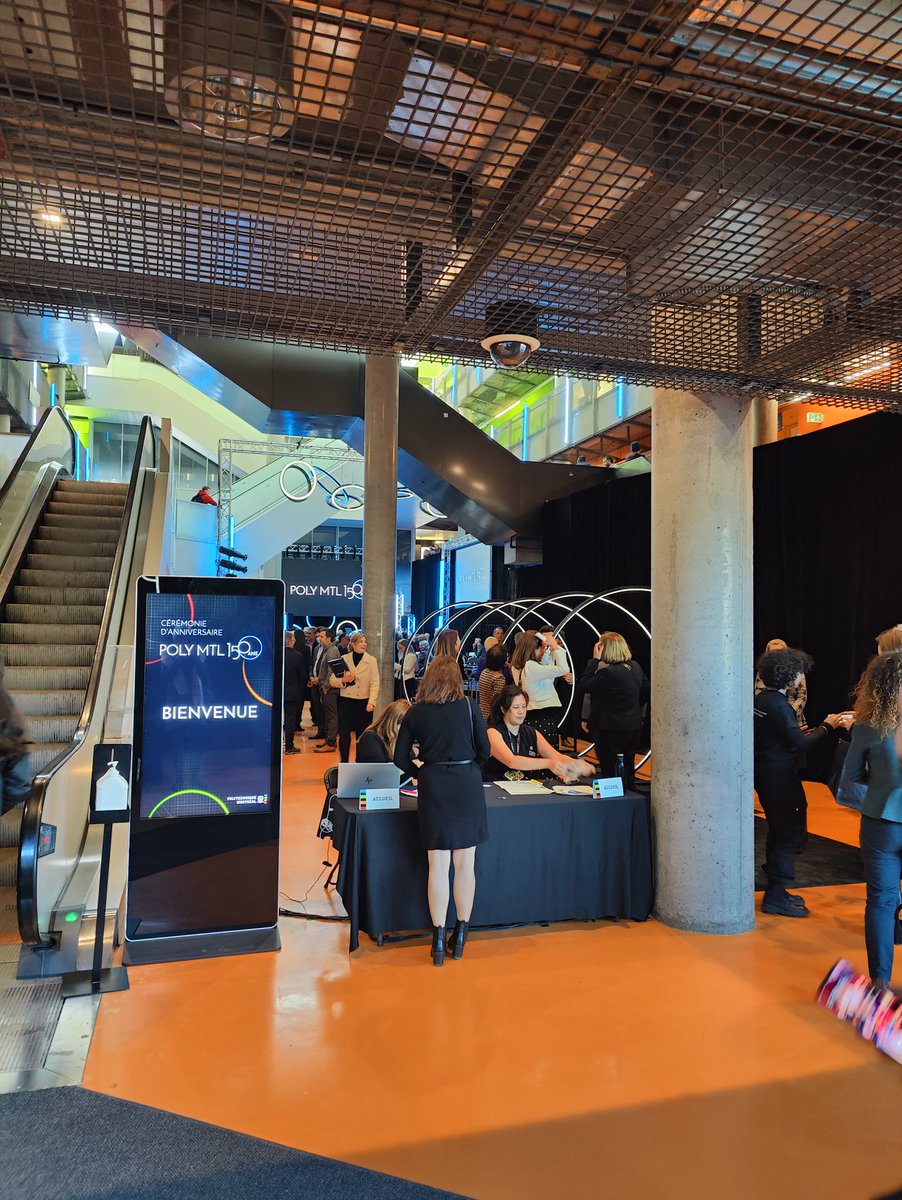 EcotechQuebec's tweet image. Nous assistions hier à la cérémonie d'anniversaire de  @polymtl qui portait le regard des ingénieur.e.s de toutes origines aux grands défis du 21ème siècle, notamment sur la transition énergétique et l'adaptation aux changements climatiques🌱#techpropres
