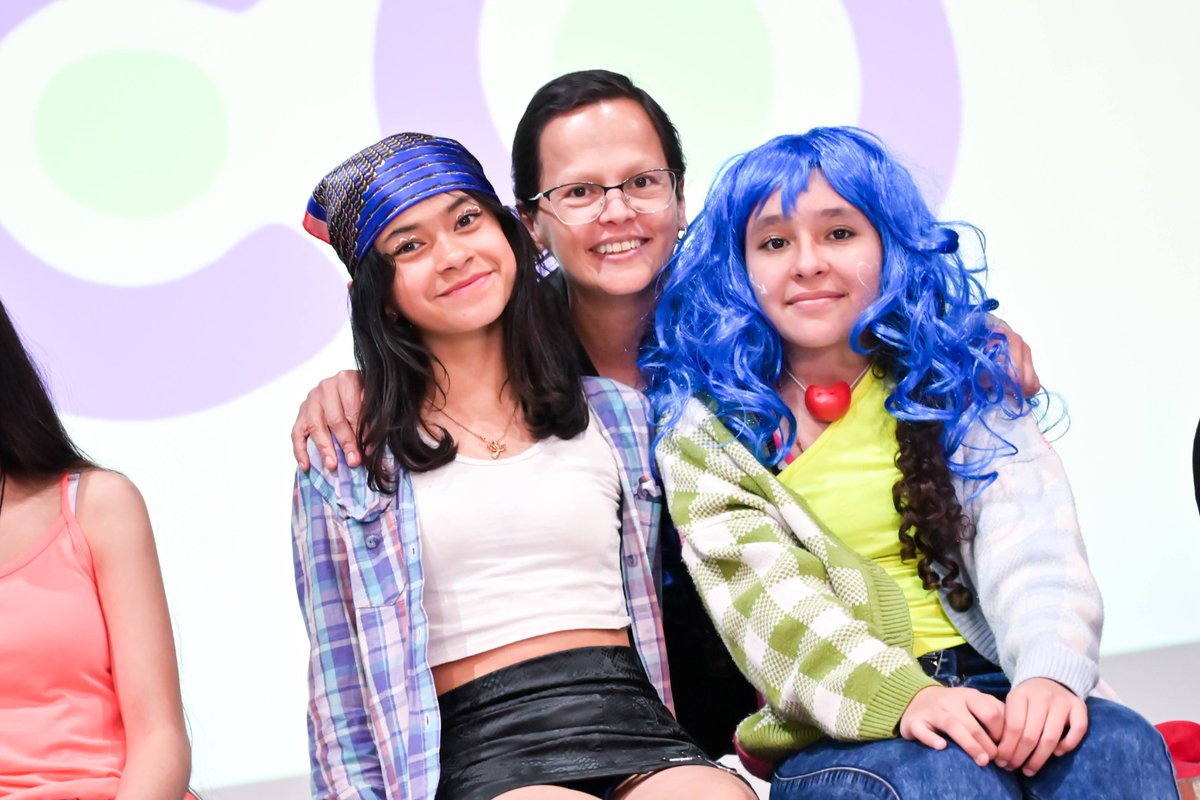 EdnaBonillaSeba's tweet image. 🧡Nuestro #ProgramaECO trasciende las instalaciones de colegios públicos y privados.

🙋🏽🙋🏻‍♂️Las inicitativas que nacen en cada uno de ellos transforman la realidad de toda la comunidad educativa. Así fue el Encuentro Distrital: 
educacionbogota.edu.co/portal_institu…